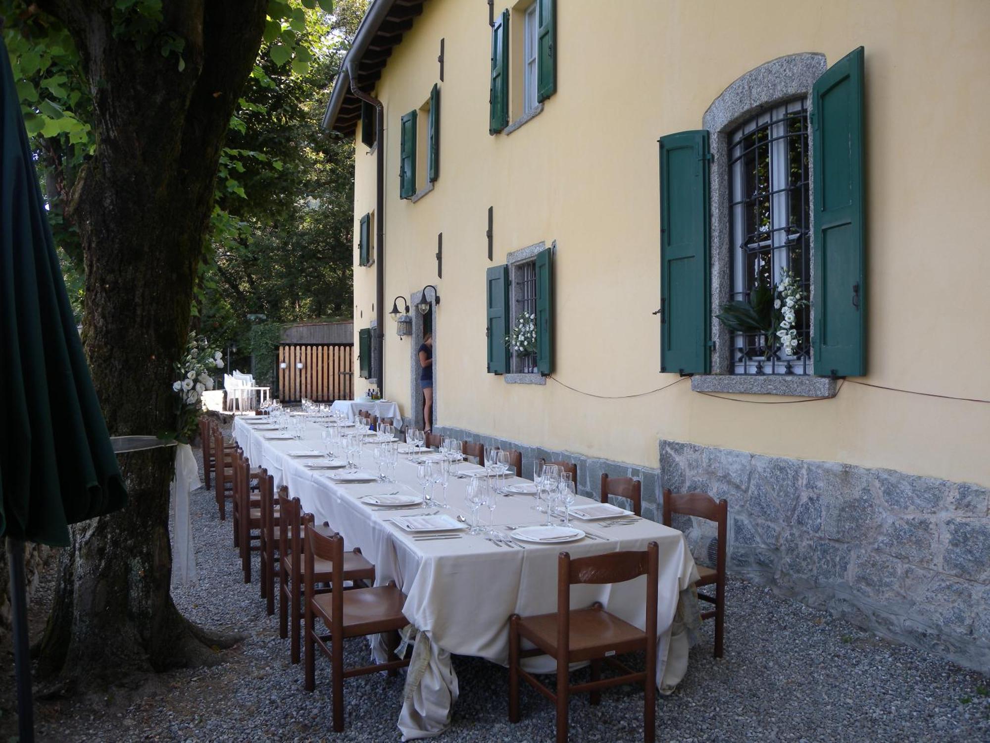 Ristorante Hotel Falchetto Brunate Exterior photo